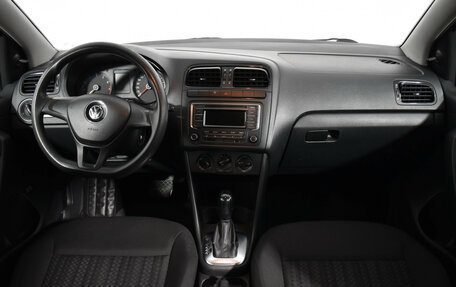 Volkswagen Polo VI (EU Market), 2016 год, 789 000 рублей, 10 фотография