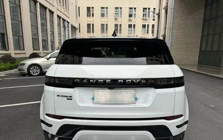 Land Rover Range Rover Evoque II, 2022 год, 2 960 000 рублей, 6 фотография