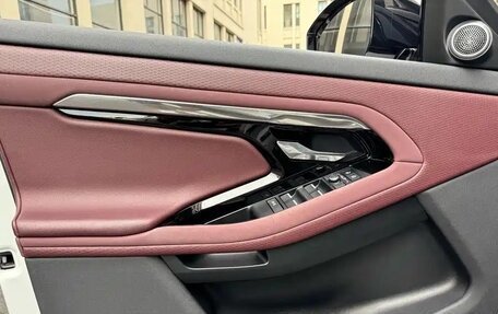 Land Rover Range Rover Evoque II, 2022 год, 2 960 000 рублей, 11 фотография