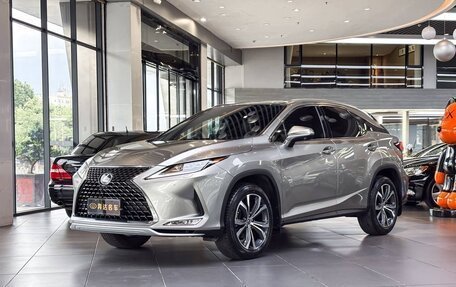 Lexus RX IV рестайлинг, 2022 год, 4 250 000 рублей, 1 фотография