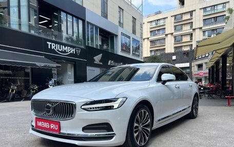 Volvo S90 II рестайлинг, 2022 год, 2 805 000 рублей, 1 фотография