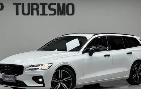 Volvo V60 II, 2022 год, 2 835 000 рублей, 1 фотография