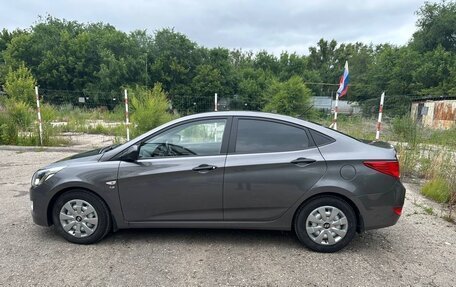 Hyundai Solaris II рестайлинг, 2014 год, 1 100 000 рублей, 2 фотография