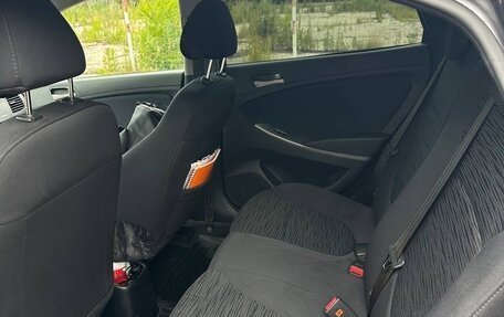 Hyundai Solaris II рестайлинг, 2014 год, 1 100 000 рублей, 9 фотография