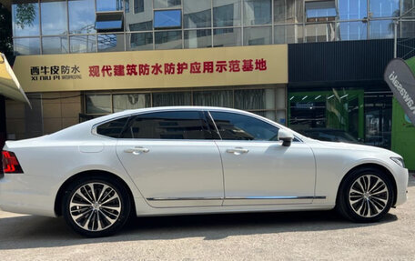 Volvo S90 II рестайлинг, 2022 год, 2 805 000 рублей, 3 фотография
