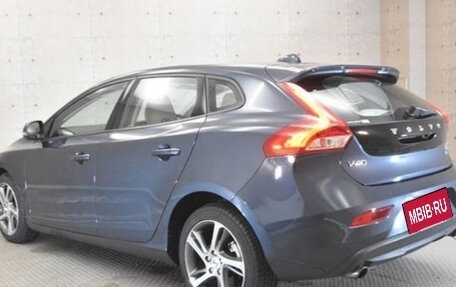 Volvo V40 II рестайлинг, 2017 год, 1 030 000 рублей, 5 фотография