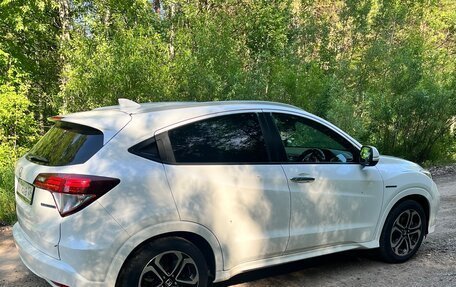 Honda Vezel, 2015 год, 1 710 000 рублей, 7 фотография