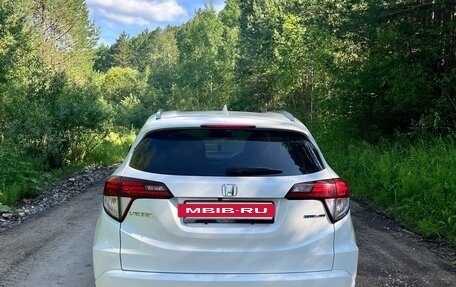 Honda Vezel, 2015 год, 1 710 000 рублей, 9 фотография