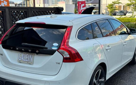 Volvo V60 I, 2013 год, 825 000 рублей, 3 фотография