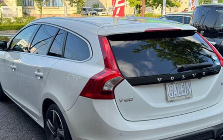 Volvo V60 I, 2013 год, 825 000 рублей, 4 фотография