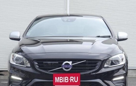 Volvo V60 I, 2015 год, 1 015 000 рублей, 2 фотография