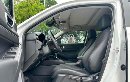 Honda Vezel, 2024 год, 1 736 810 рублей, 9 фотография