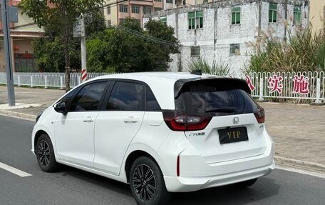 Honda Fit, 2022 год, 1 350 000 рублей, 3 фотография