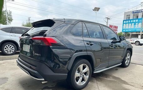 Toyota RAV4, 2022 год, 2 490 000 рублей, 6 фотография