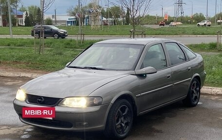 Opel Vectra B рестайлинг, 1996 год, 230 000 рублей, 2 фотография