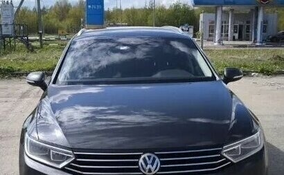 Volkswagen Passat B8 рестайлинг, 2019 год, 1 600 000 рублей, 2 фотография