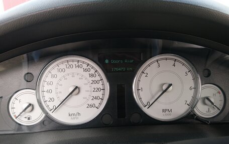 Chrysler 300C II, 2006 год, 1 870 000 рублей, 9 фотография