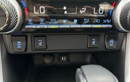 Toyota RAV4, 2022 год, 2 450 000 рублей, 10 фотография