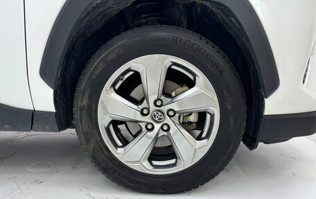 Toyota RAV4, 2022 год, 2 450 000 рублей, 13 фотография