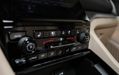 Jeep Grand Cherokee, 2023 год, 8 408 300 рублей, 12 фотография