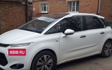 Citroen C4 Picasso II рестайлинг, 2014 год, 1 000 000 рублей, 3 фотография