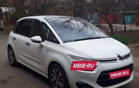 Citroen C4 Picasso II рестайлинг, 2014 год, 1 000 000 рублей, 8 фотография