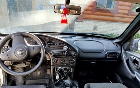 Chevrolet Niva I рестайлинг, 2015 год, 650 000 рублей, 4 фотография