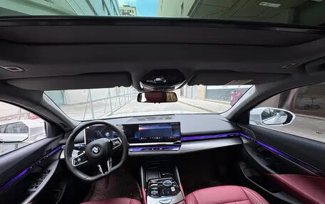 BMW 5 серия, 2024 год, 5 350 000 рублей, 7 фотография