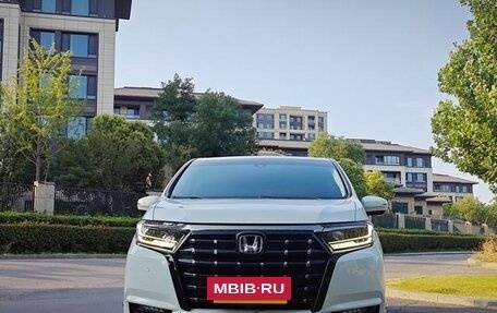 Honda Elysion, 2022 год, 3 100 000 рублей, 2 фотография