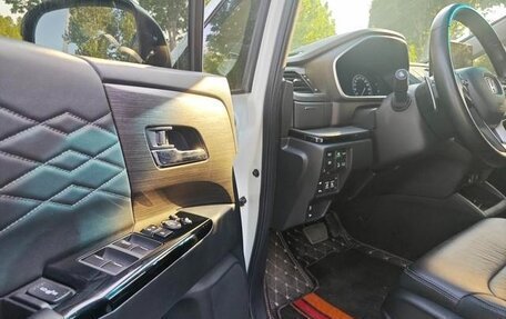 Honda Elysion, 2022 год, 3 100 000 рублей, 8 фотография