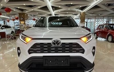 Toyota RAV4, 2021 год, 2 300 000 рублей, 1 фотография
