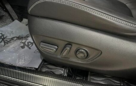 Toyota RAV4, 2021 год, 2 300 000 рублей, 9 фотография
