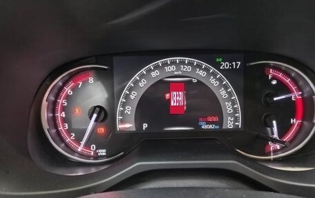 Toyota RAV4, 2021 год, 2 300 000 рублей, 11 фотография