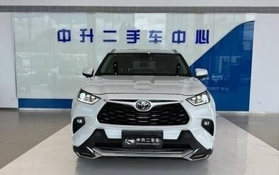 Toyota Highlander, 2022 год, 3 100 000 рублей, 1 фотография