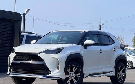 Toyota Yaris Cross, 2021 год, 1 450 000 рублей, 1 фотография