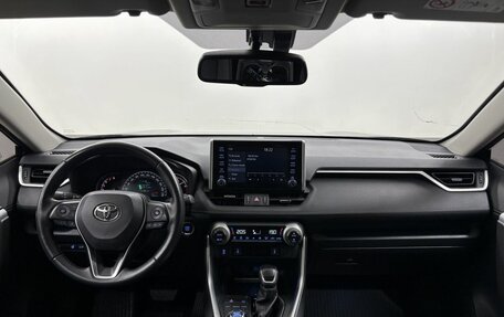 Toyota RAV4, 2020 год, 3 859 000 рублей, 17 фотография