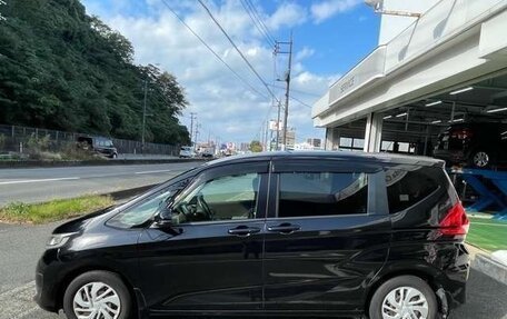 Honda Freed I, 2016 год, 1 300 000 рублей, 8 фотография