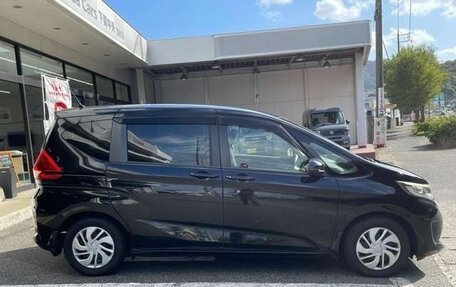 Honda Freed I, 2016 год, 1 300 000 рублей, 4 фотография