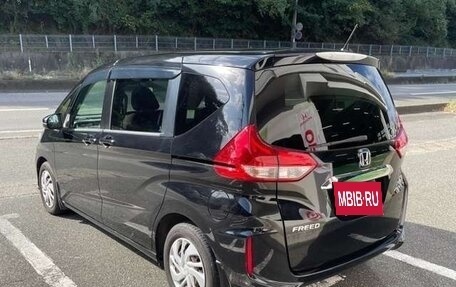Honda Freed I, 2016 год, 1 300 000 рублей, 7 фотография