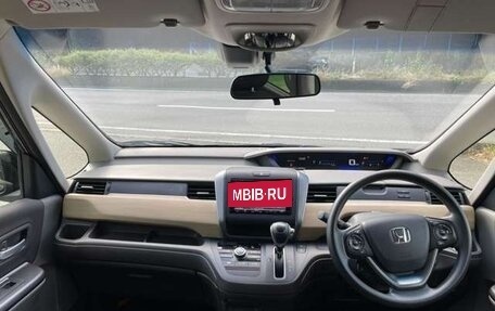 Honda Freed I, 2016 год, 1 300 000 рублей, 12 фотография