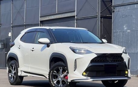 Toyota Yaris Cross, 2021 год, 1 450 000 рублей, 3 фотография