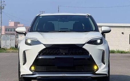 Toyota Yaris Cross, 2021 год, 1 450 000 рублей, 2 фотография