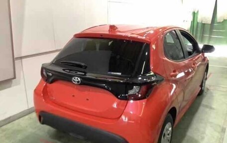 Toyota Yaris, 2021 год, 1 152 030 рублей, 2 фотография