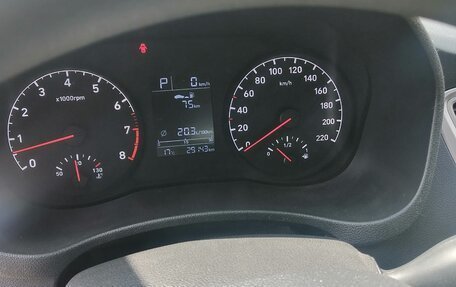 Hyundai Solaris II рестайлинг, 2019 год, 1 359 000 рублей, 4 фотография
