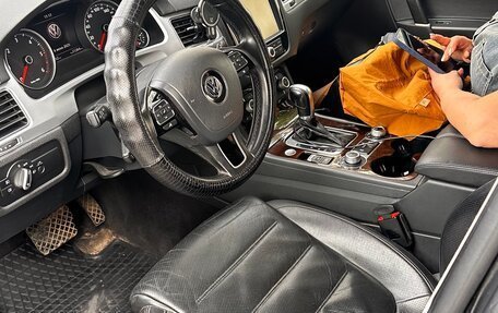 Volkswagen Touareg III, 2016 год, 3 200 000 рублей, 6 фотография