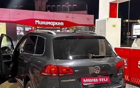 Volkswagen Touareg III, 2016 год, 3 200 000 рублей, 4 фотография
