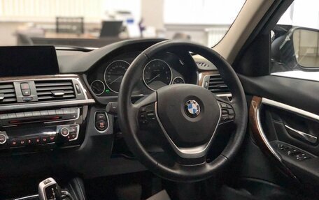 BMW 3 серия, 2017 год, 1 990 000 рублей, 10 фотография