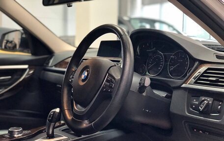 BMW 3 серия, 2017 год, 1 990 000 рублей, 12 фотография