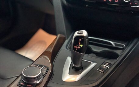 BMW 3 серия, 2017 год, 1 990 000 рублей, 18 фотография