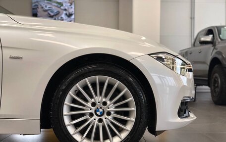 BMW 3 серия, 2017 год, 1 990 000 рублей, 28 фотография